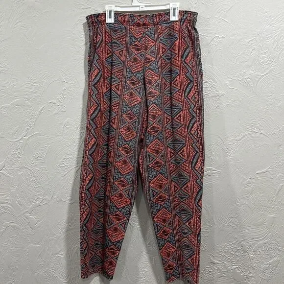International baggyz vintage abstract straight leg pants size small
